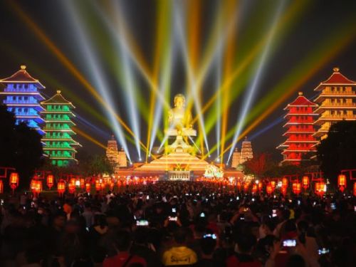 山城走春首選東高雄，溫泉、宗教、人文、米其林美食一次滿足